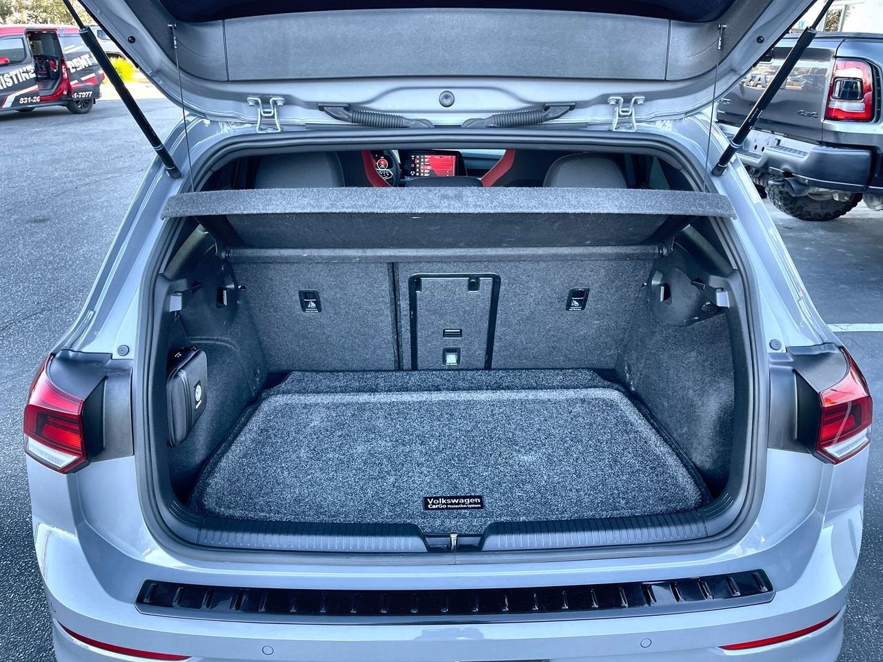 2024 Volkswagen Golf GTI 380 SE