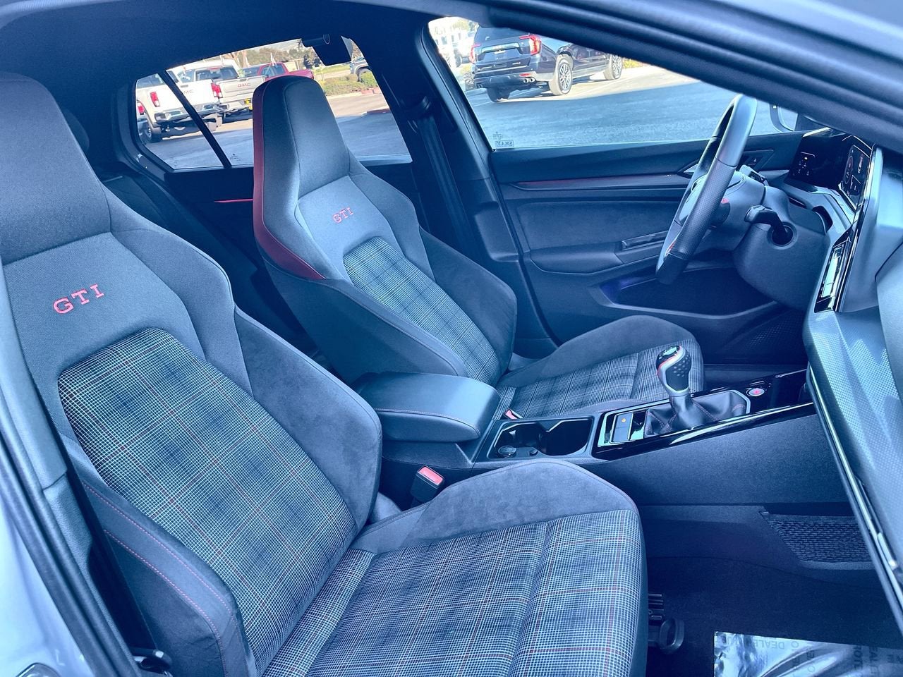 2024 Volkswagen Golf GTI 380 SE