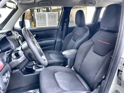 2023 Jeep Renegade Trailhawk
