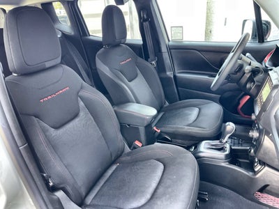 2023 Jeep Renegade Trailhawk